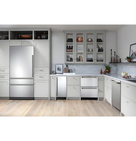 CAFE Café 36" Integrated Bottom-Freezer Refrigerator - CIC36RP2VS1-KT